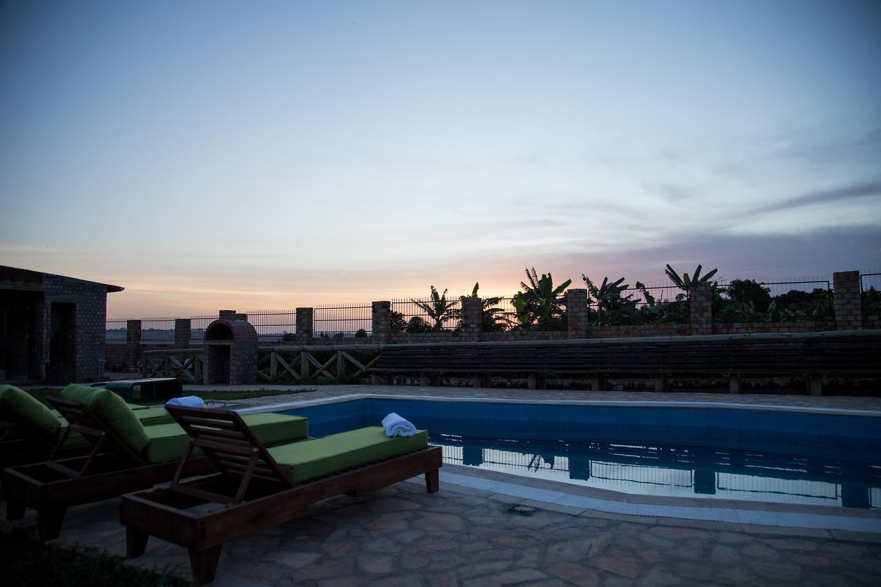 Buvi Lodge Limited Энтеббе Экстерьер фото