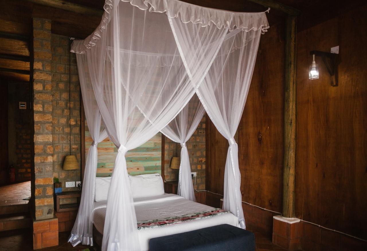 Buvi Lodge Limited Энтеббе Экстерьер фото