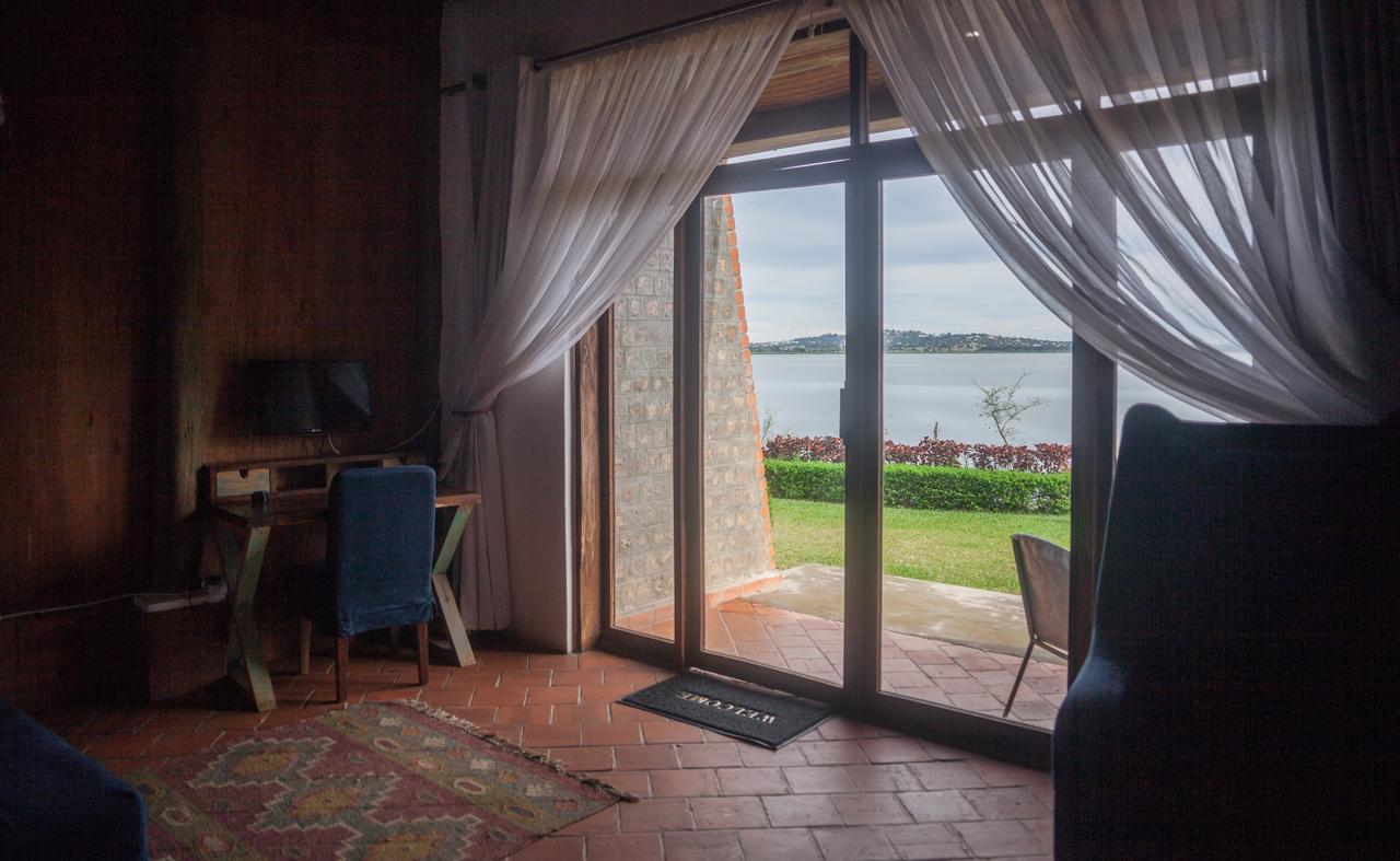Buvi Lodge Limited Энтеббе Экстерьер фото